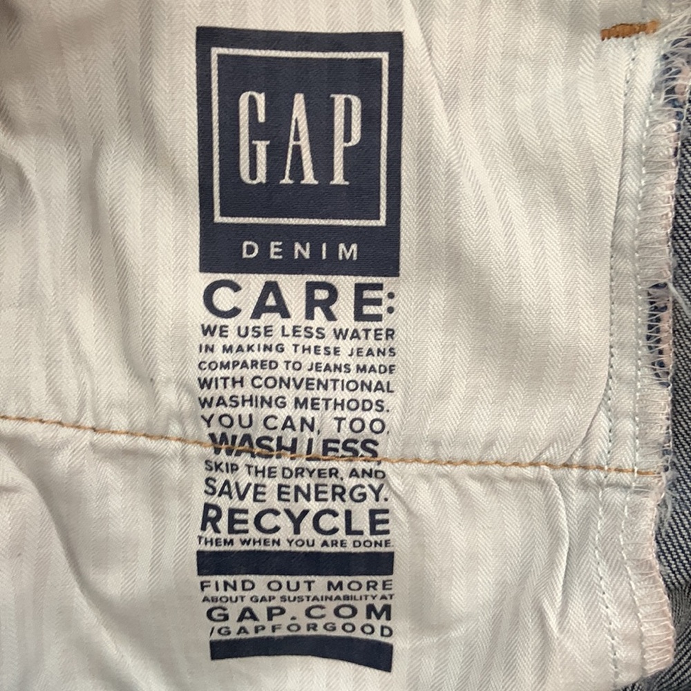 GAP Women's 5" Midrise Blue Jean Shorts, Size 4P - Picture 4 of 4